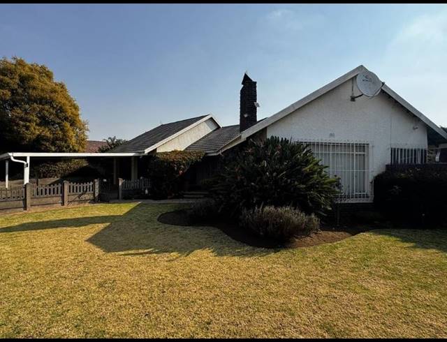 4 BEDROOM HOUSE FOR SALE IN EDLEEN